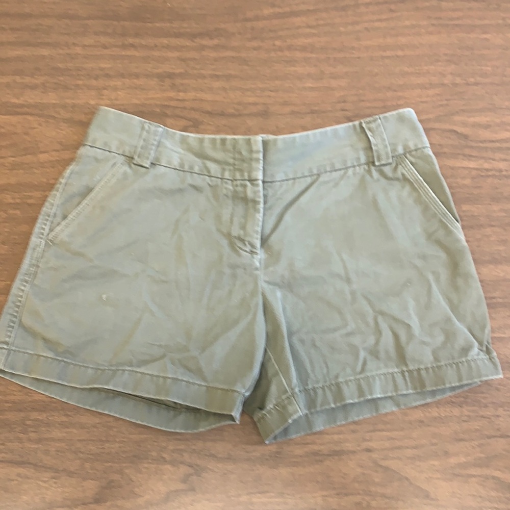 J. Crew City Fit Chino Shorts. 8. 100% Cotton
